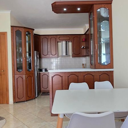 Erin Apartments Влёра Экстерьер фото